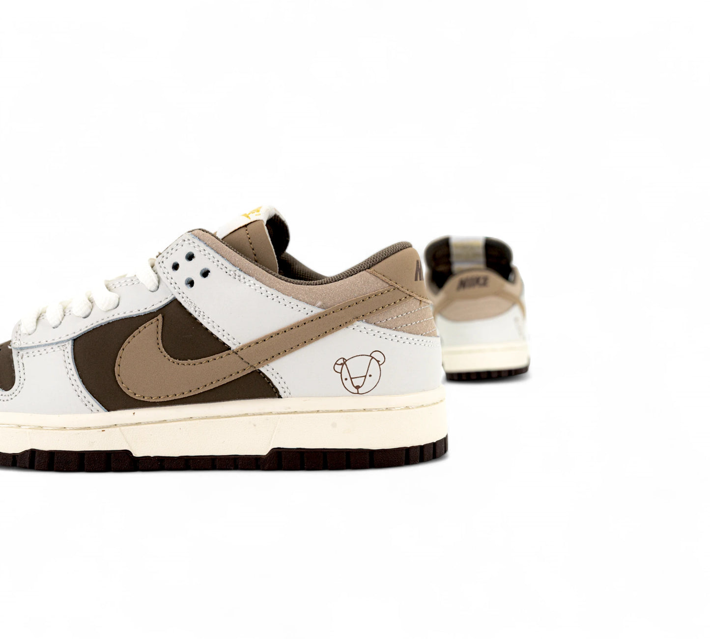Otomo Katsuhiro X Nike SB Dunk Low Beige Brown Г